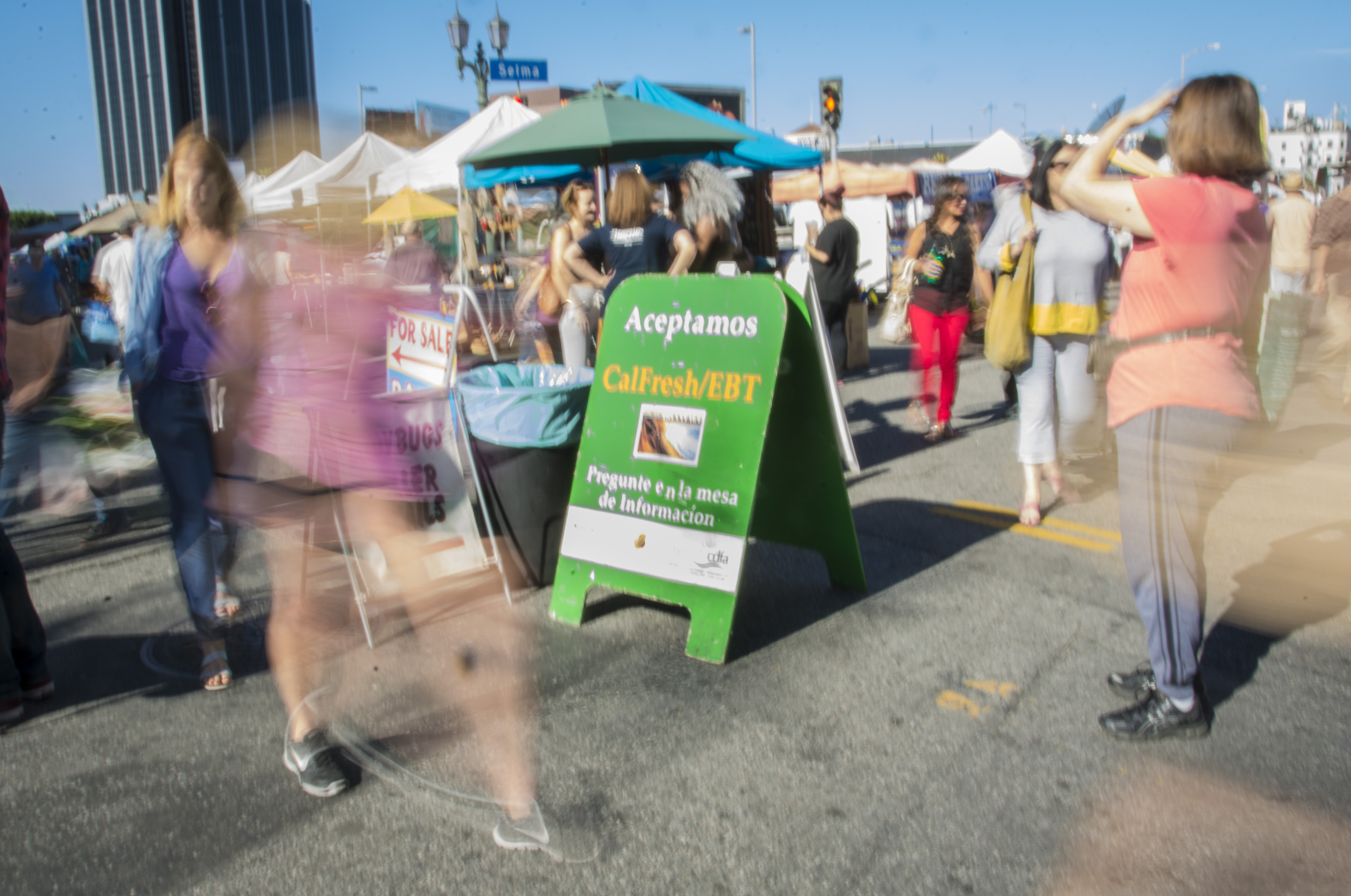 KPCC: Should farmers markets be required to accept food stamps? City Council weighs in